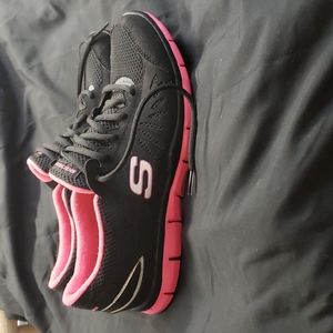 Womans Black and Pink Sketches Flex